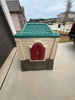 Outdoor playhouse