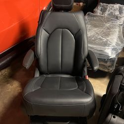 Brand New 2023 Chrysler Pacifica Seats – $350 each