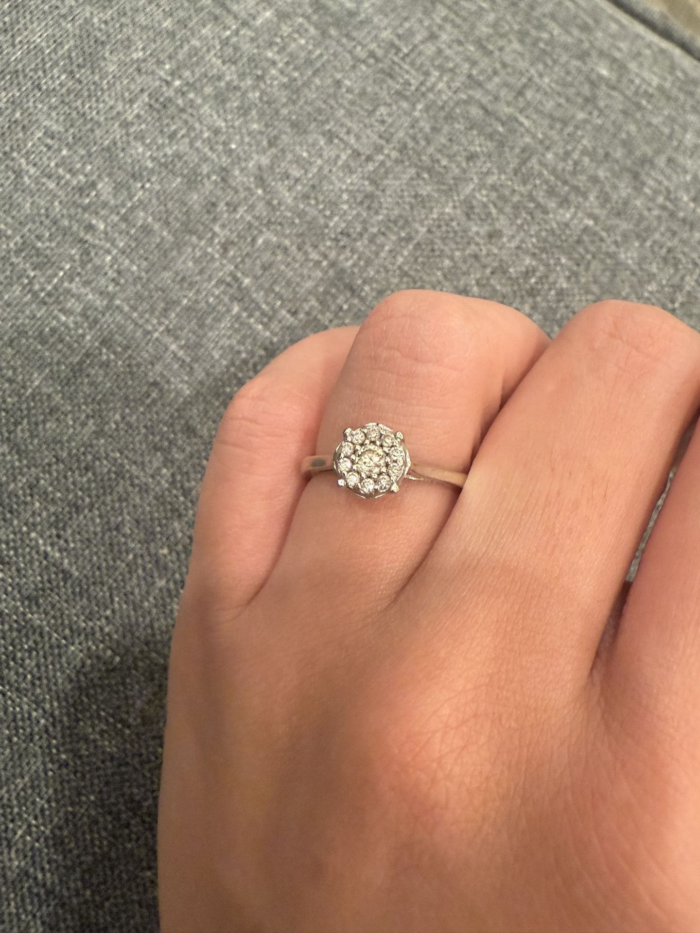 14K White Gold Diamond Cluster Ring