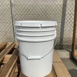 35x Liquid-Tight 5 Gallon Bucket w/ Rubber Gasket – Letica 