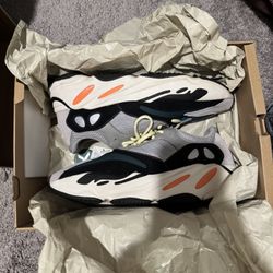 Yeezy Waverunner Sz 9