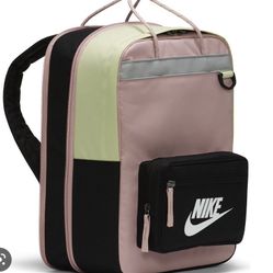Nike Backpack 🎒