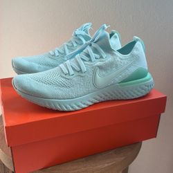 Nike Epic React Flyknit 2 