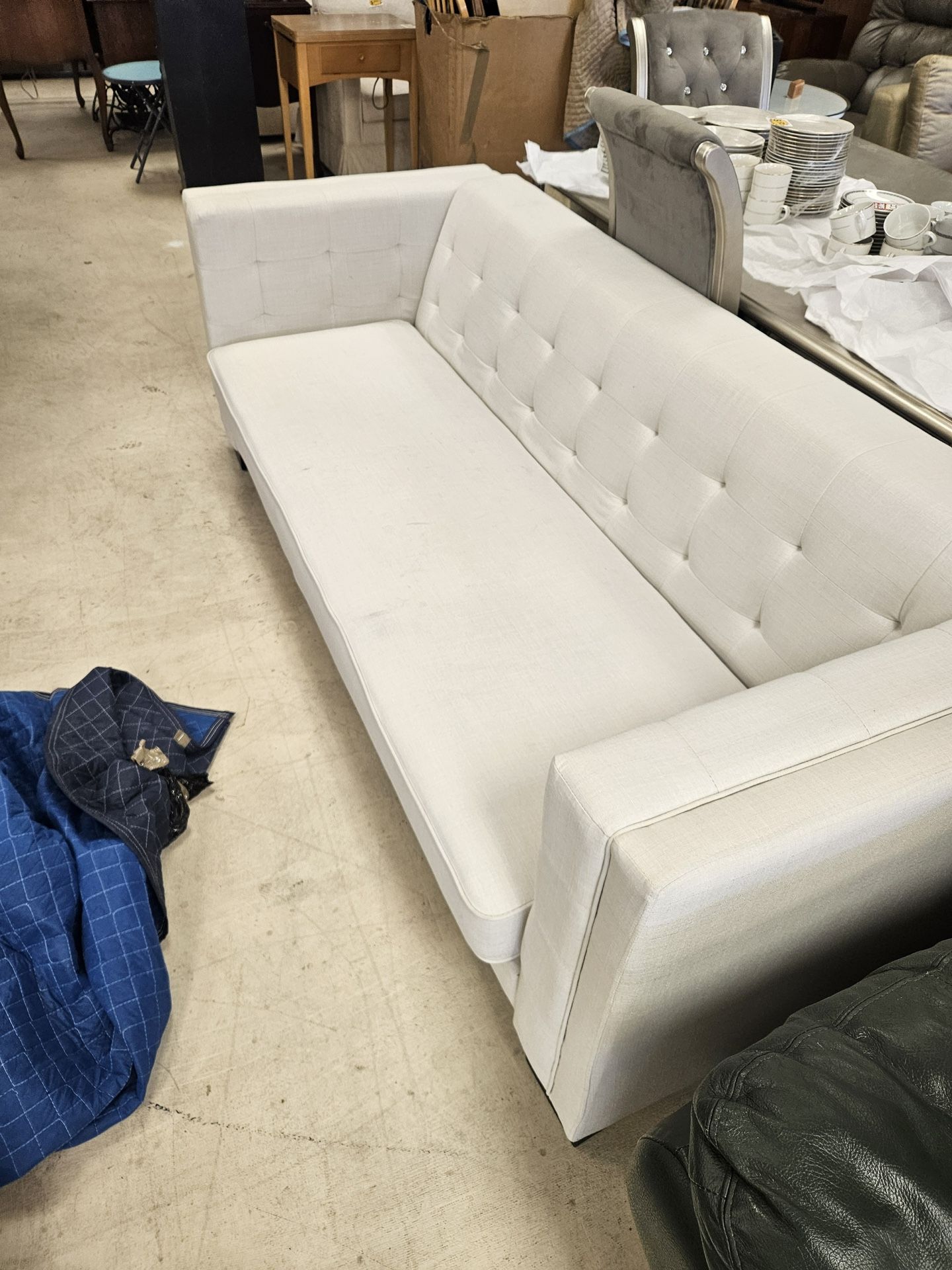 3-Seater Velvet Sofa for Living Room, Upholstered Tufted Design, Sturdy Eucalyptus Frame, Ivory White