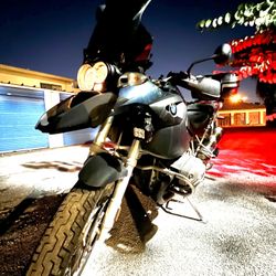 BMW 2005 R1200 GS MOTORCYCLE 