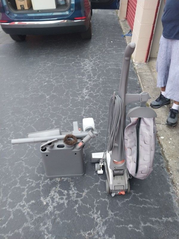 Kirby Vacuum Cleaner