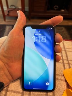 iPhone 11 black  64GB
