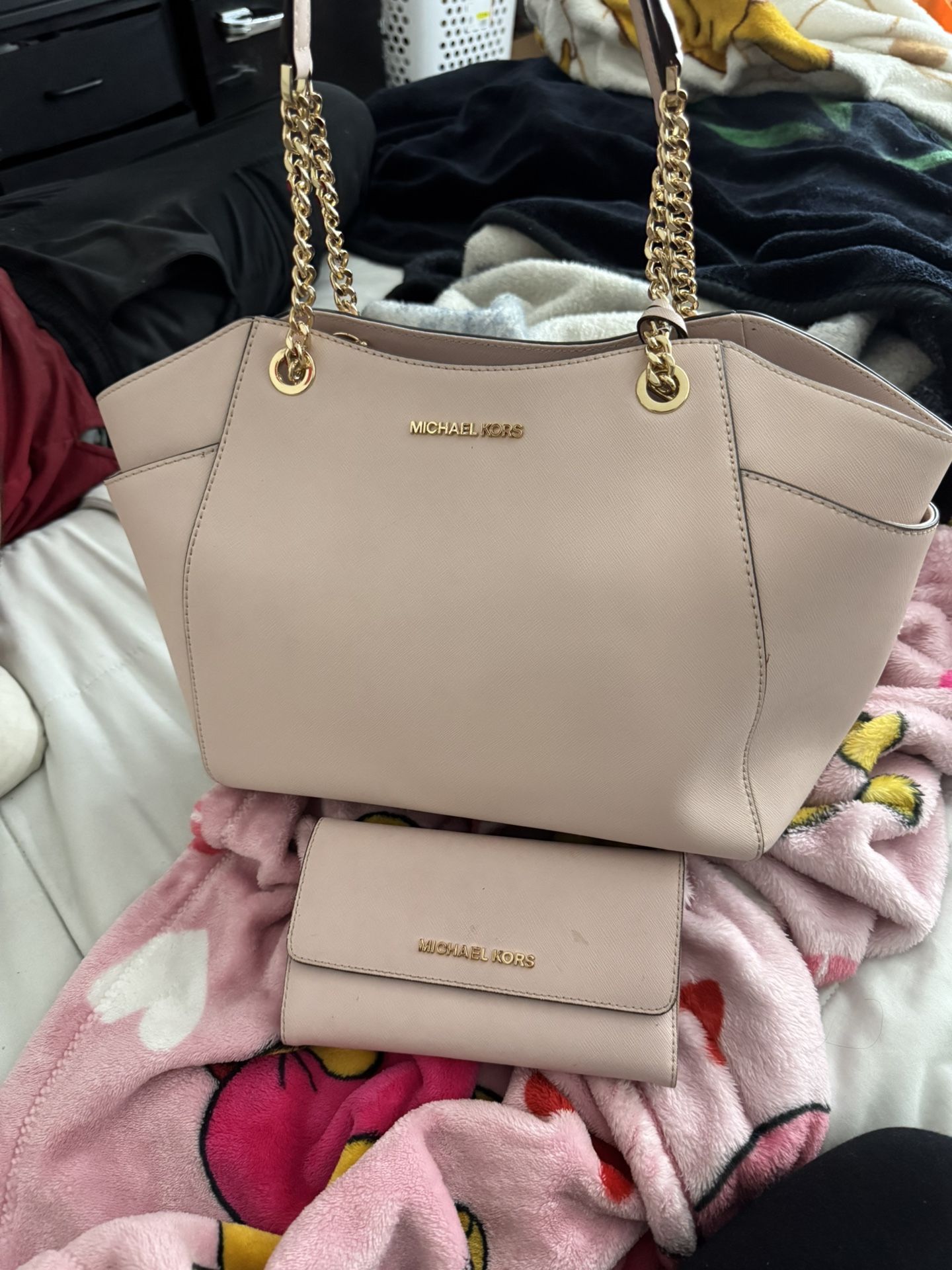 MK purse w/ wallet