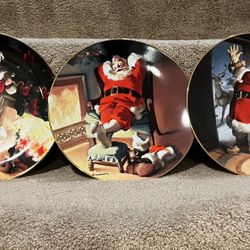 Knowles Hallmark lot of 3 Christmas Plates 1989, 91, 92 By the fire - On the Way-