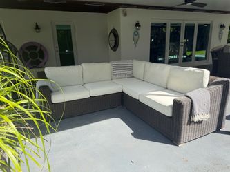 Outdoor sectional city furniture