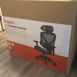 Staples Dexley Ergonomic Chair