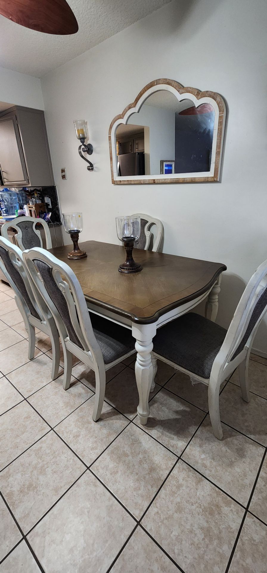 Table + 6 chairs