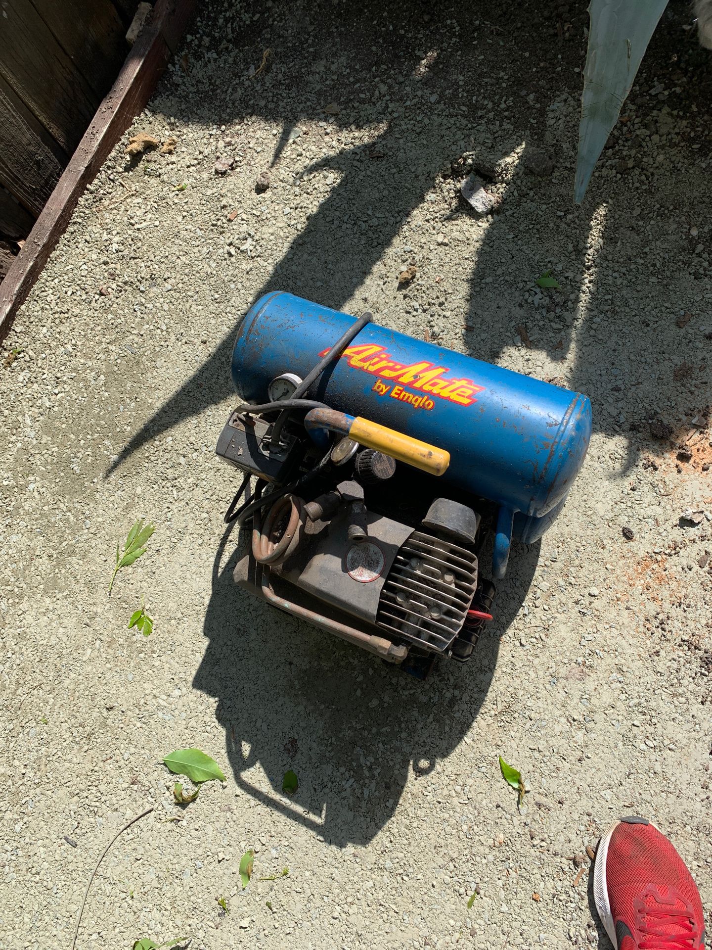 Air compressor