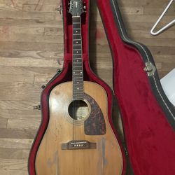 Epiphoms Acoustic Guitar 