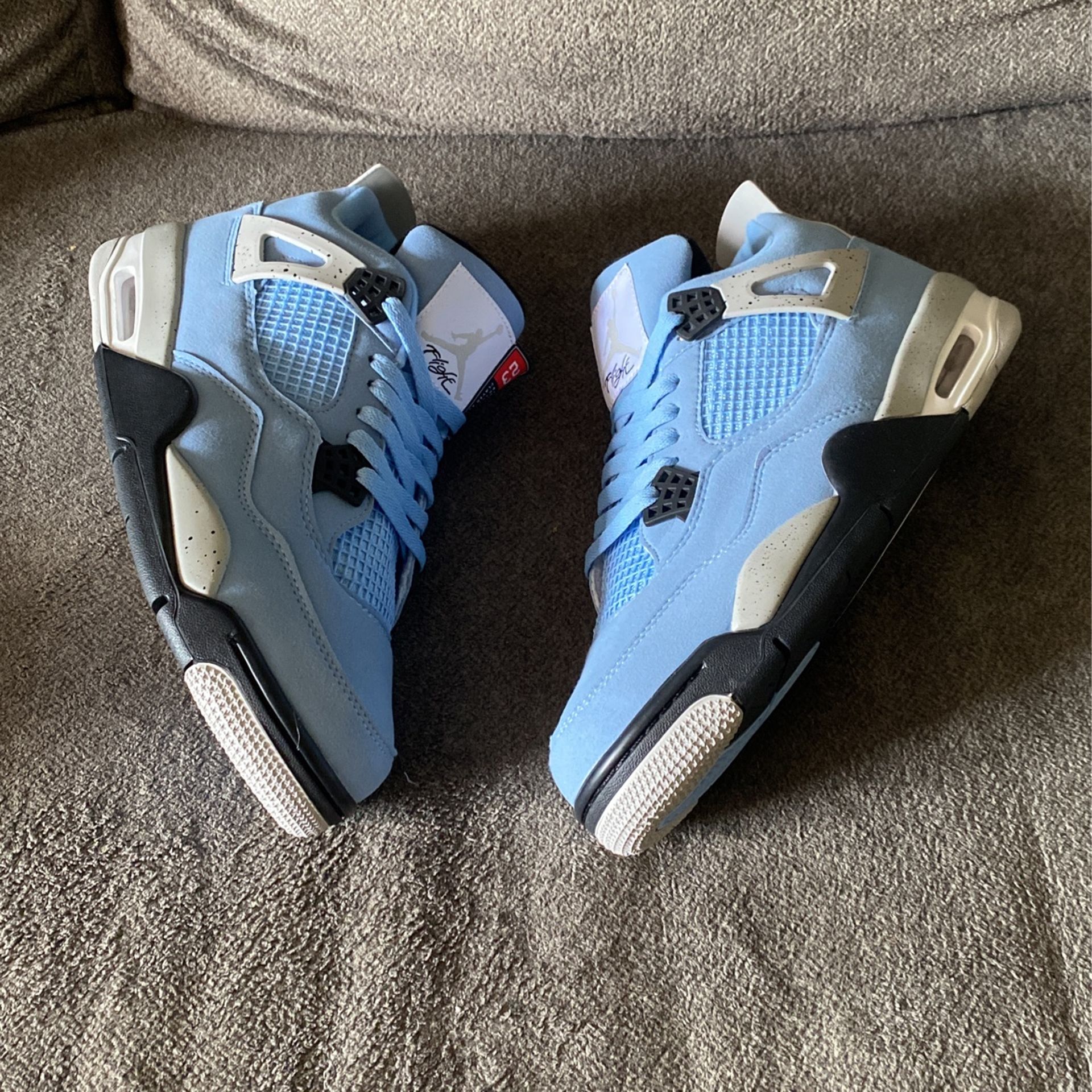 Jordan 4 Unc Size 11 New 