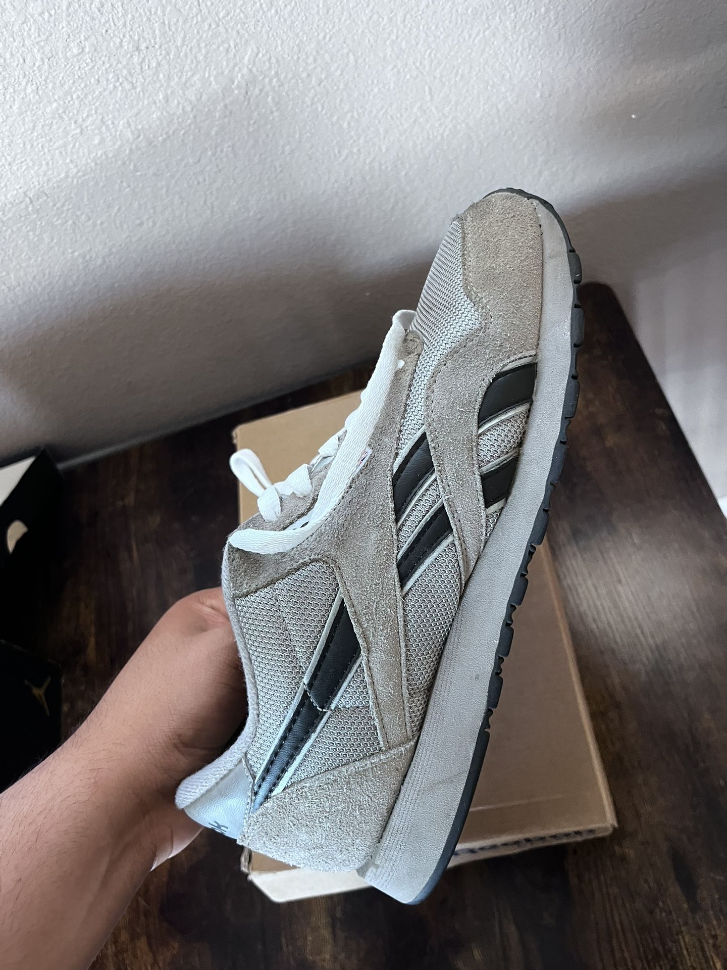 Reebok vintage gray Classic Size 9.5