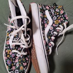 High Top Van's Kids Size 3