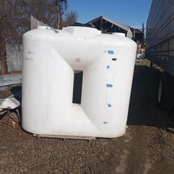 500 Gallon Cleaning Water Tank