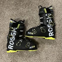 Rossignol Alltrack Pro 100 Men’s Ski Boots size 29.5 (11.5 U. S.) in Great Condition 