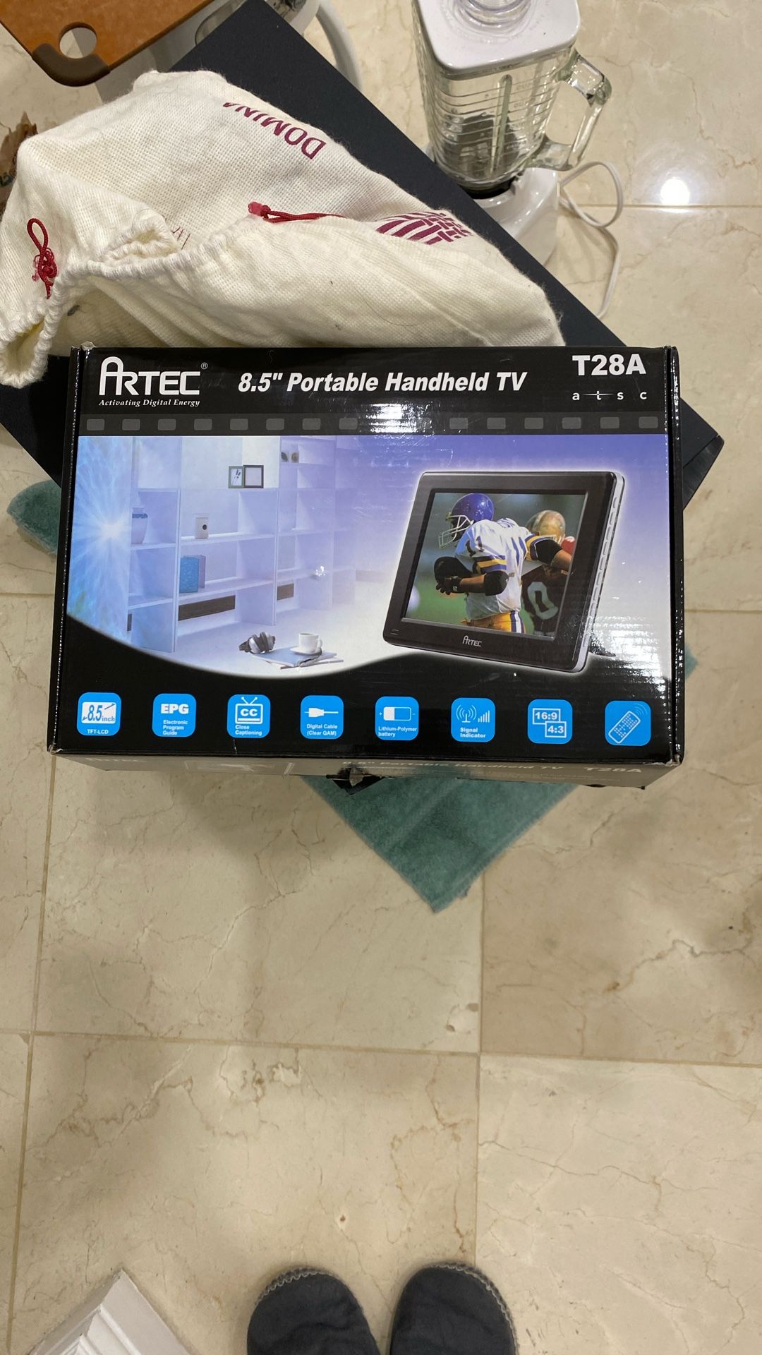 Artec 8.5 Portable Handheld Tv