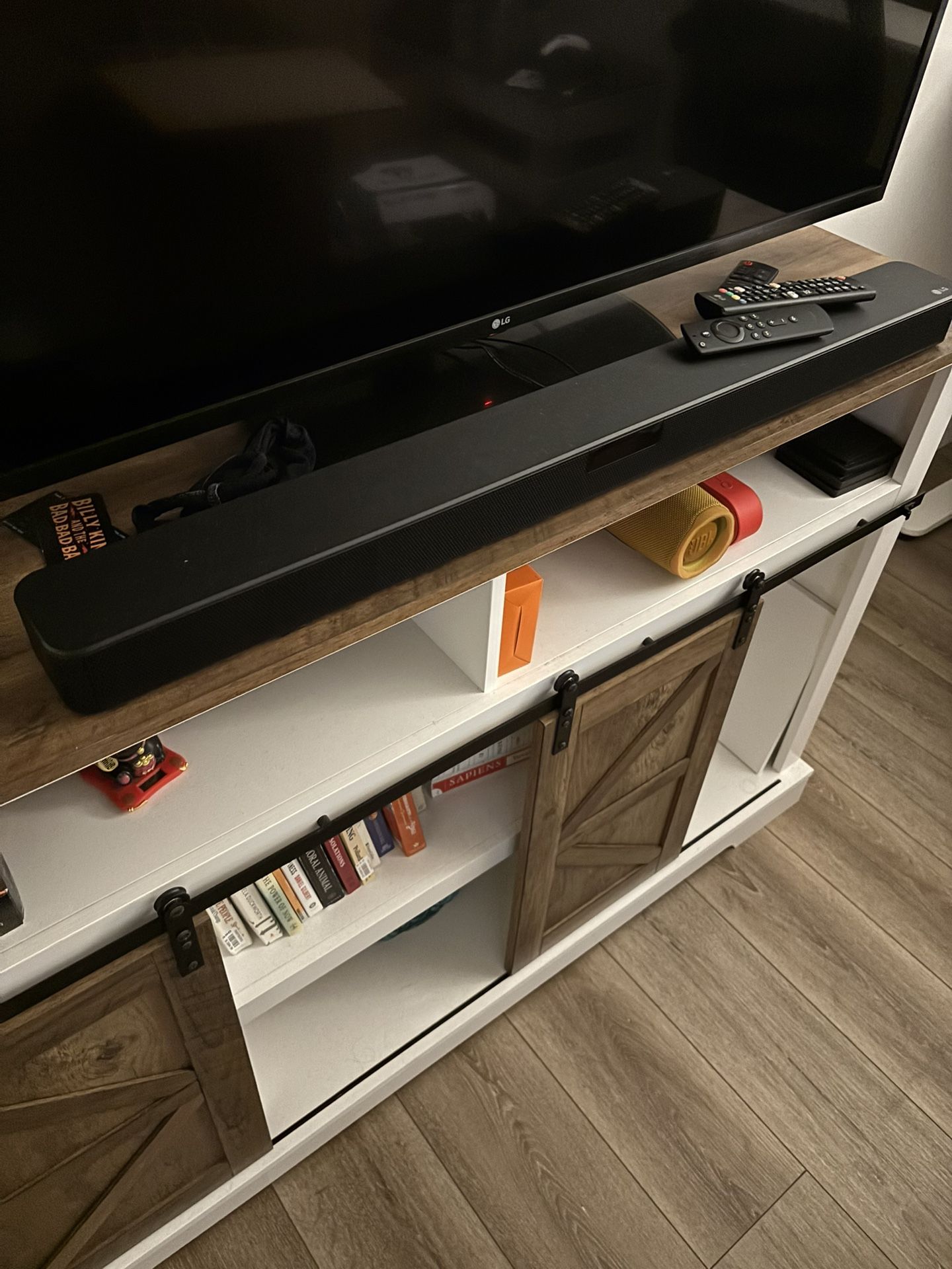 LG Soundbar and Subwoofer