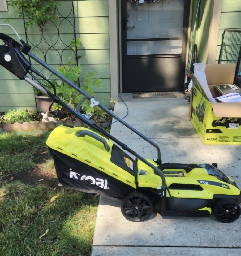 RYOBI
13 in. 11 Amp Corded Electric Walk Behind Push Lawn Mower