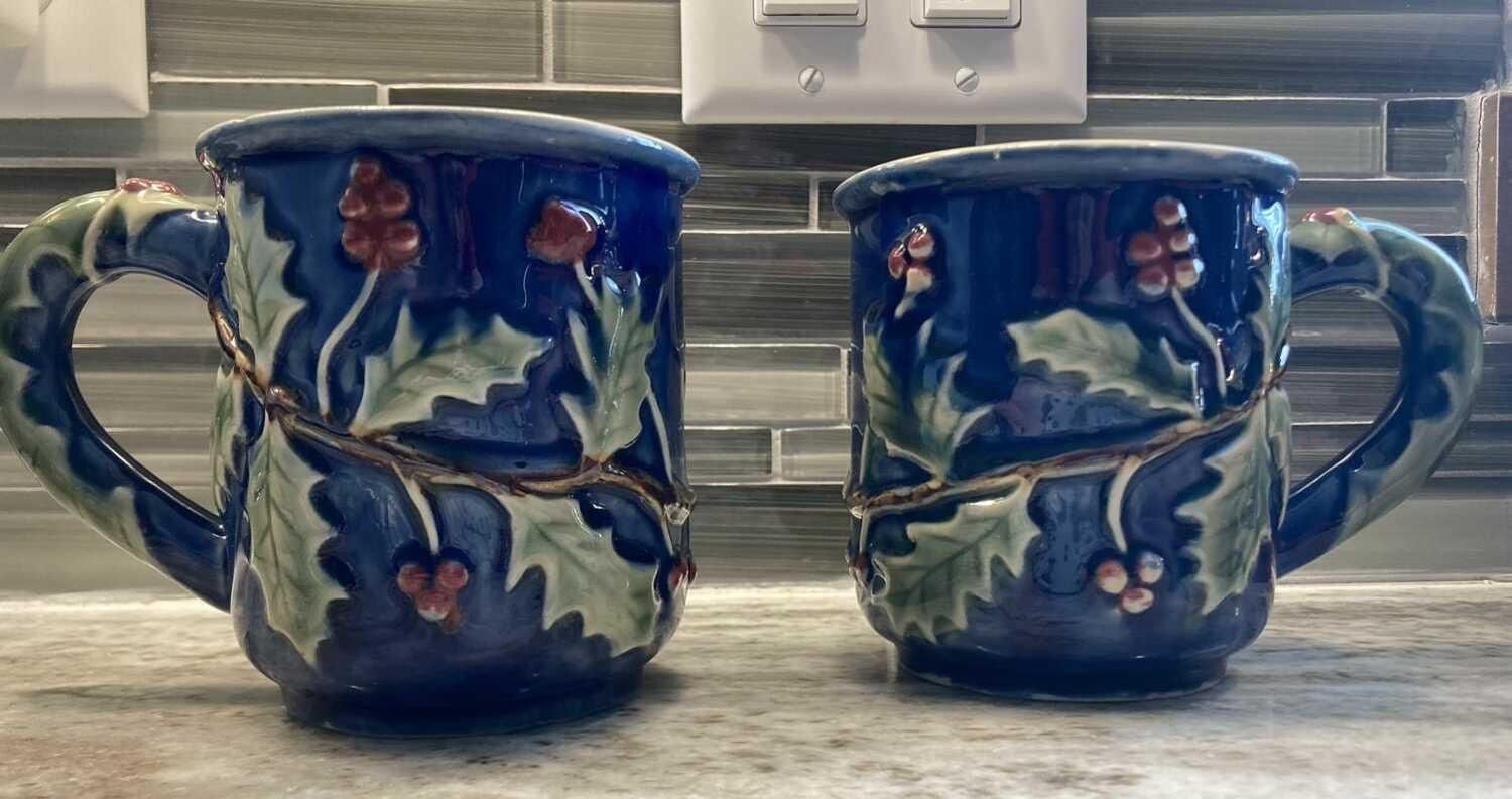 Holly Mugs (new) 