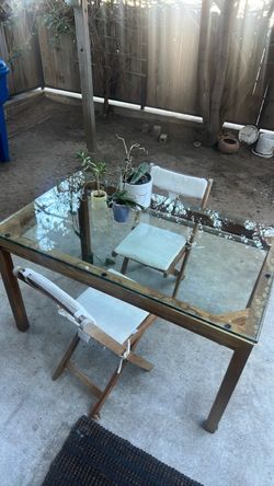 Table and 2 chairs