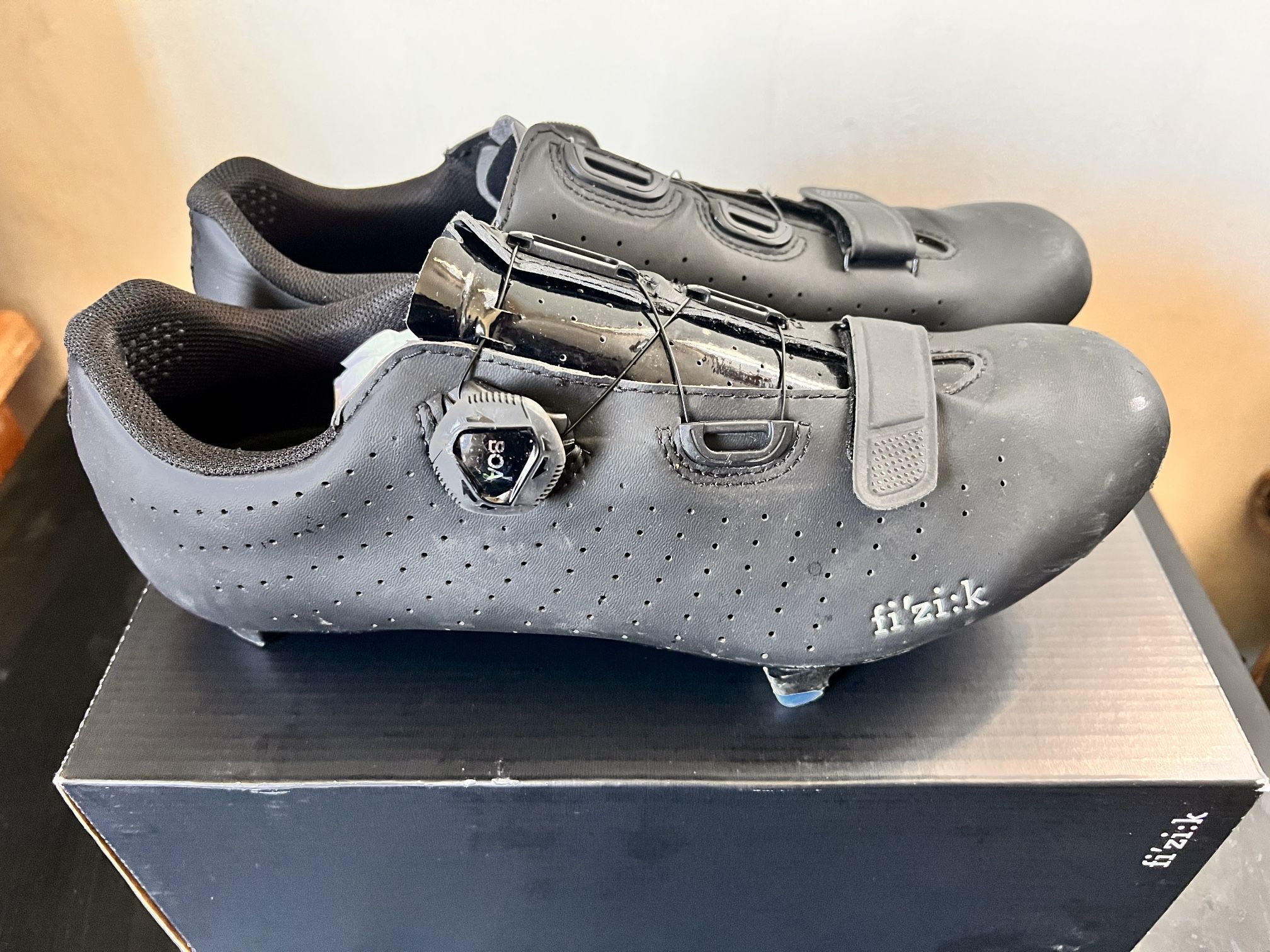 フィジーク　Fizik Tempo AA GTX 42.5 フィジーク Fizik Tempo AA GTX 42.5 Fizik Tempo Artica GTX