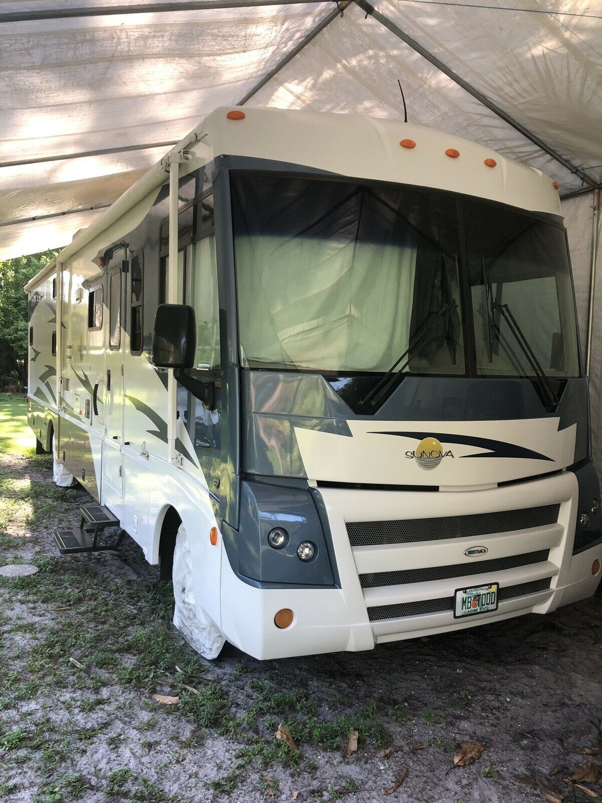 2008 Itasca Sunova 35J Winnebago Sightseer Motorhome RV bunk beds for