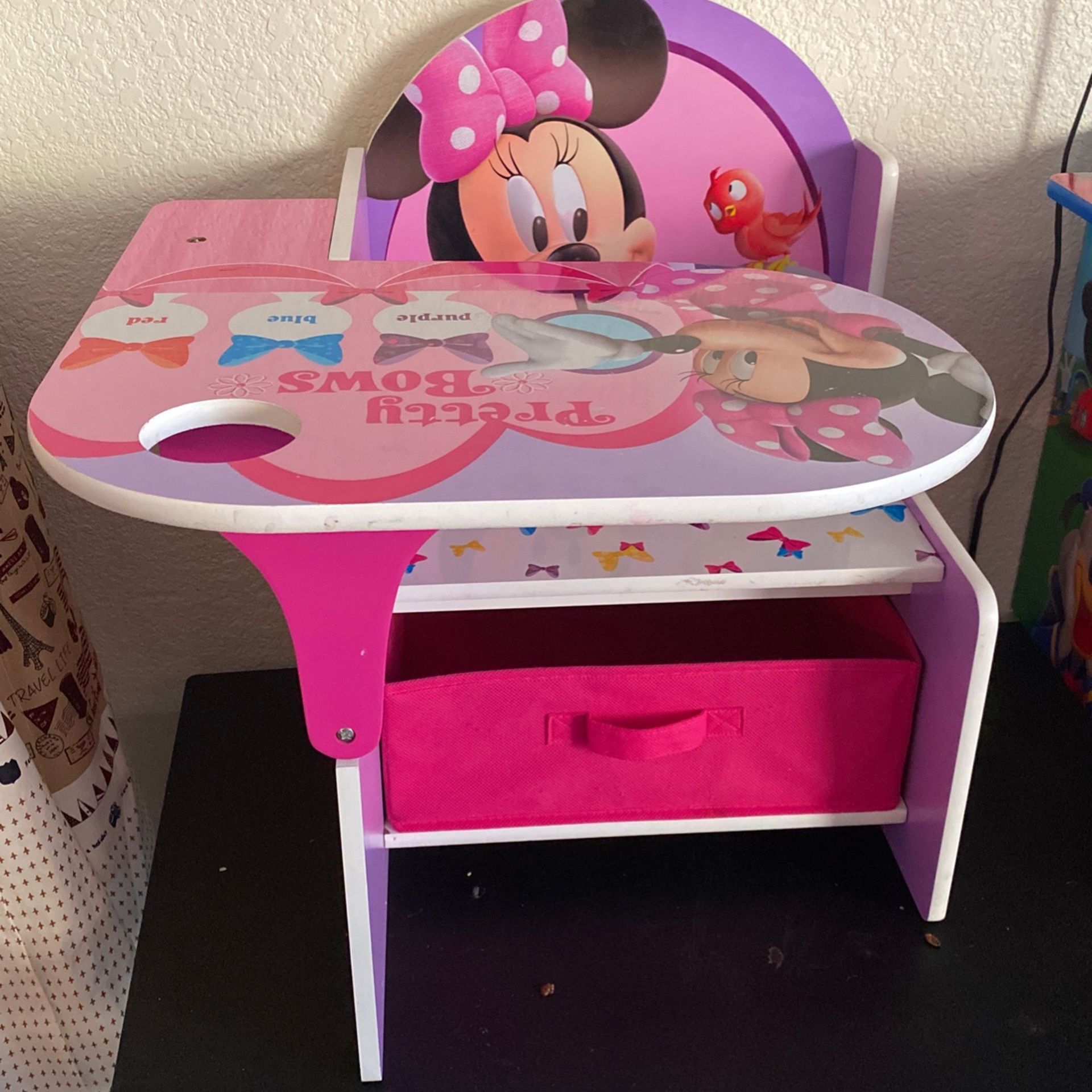 Minnie Mouse Desk