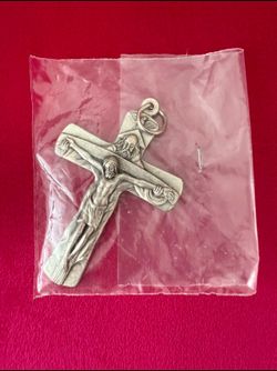 Cross Silver Metal Pendant Crucifix 