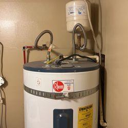 Rheem 87 Gal Water Heater 