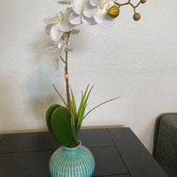 White Orchard Artificial Decor