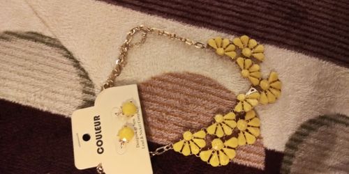 Earrings n necklace