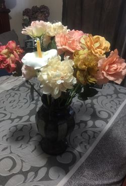 Flower vase