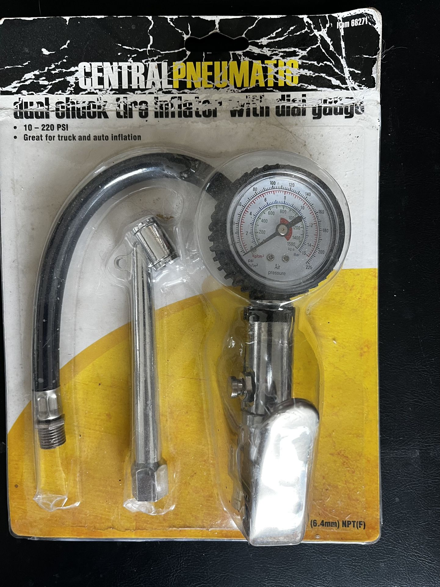 Duel, Chuck Chour Inflator With Dowell Gauge 220 Psi