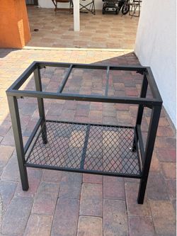 Fish tank stand