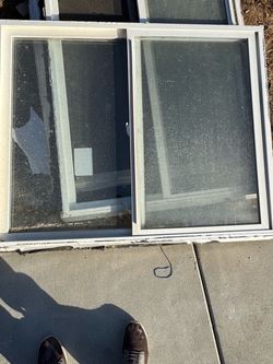 (3) windows for sale Good condition