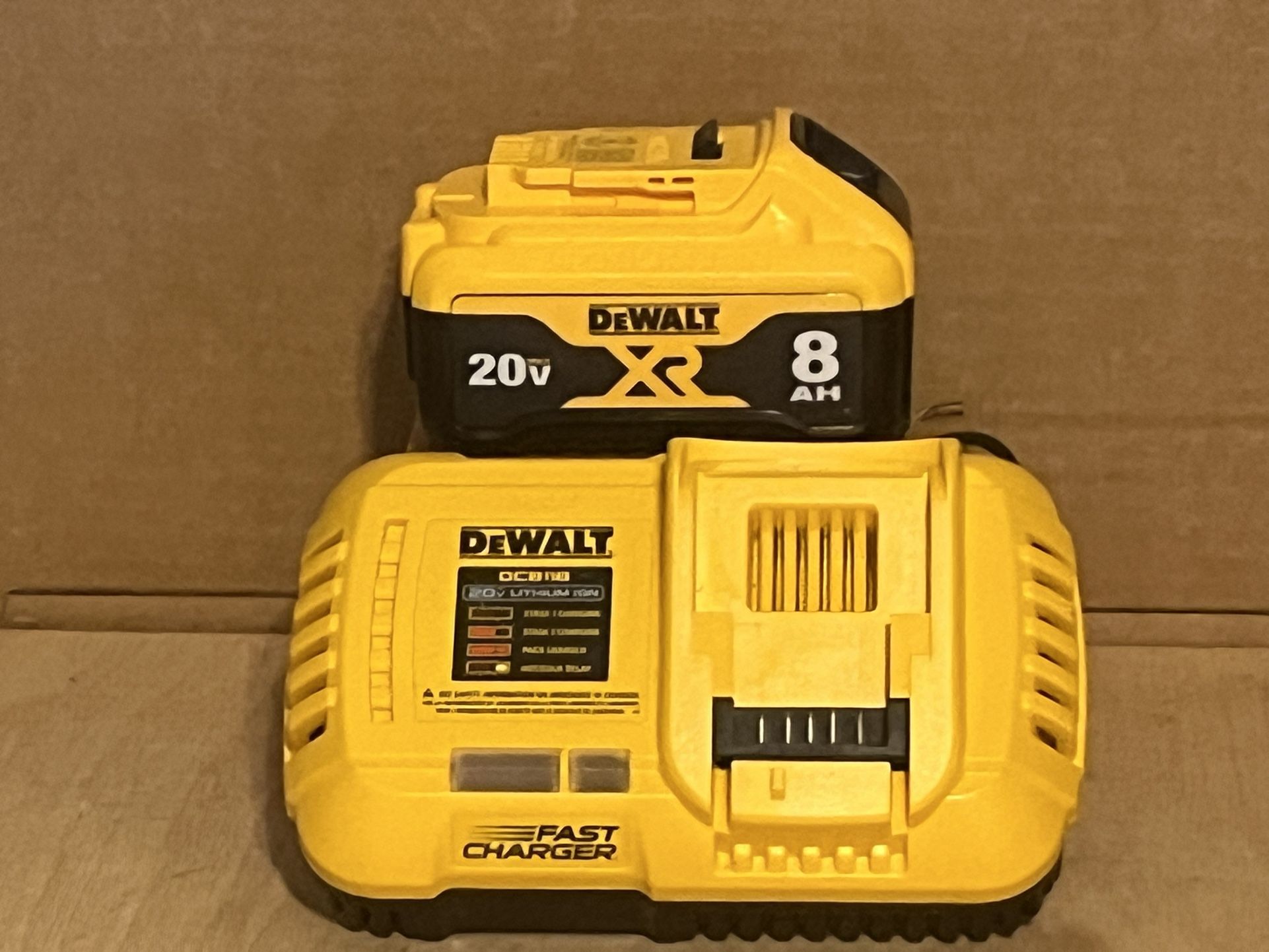 Dewalt 8 Ah Battery And Fast Charger