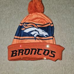 DENVER BRONCOS BEANIE W/ LIGHTS CAP NFL PRODUCT ONE SIZE FITS MOST