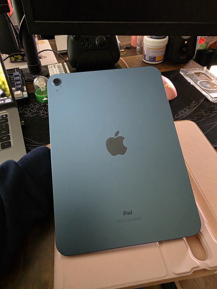 Ipad 10th Gen 64 GB WiFi