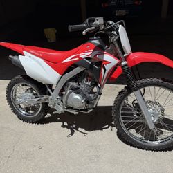 Honda Crf125f Dirtbike