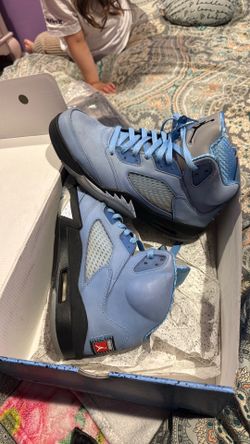 Jordan 5 unc