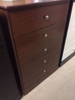 New compressed 5 drawer dresser