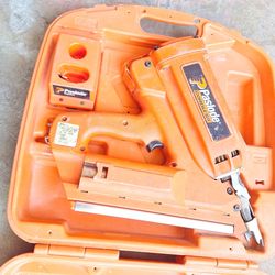 PASLODE CORDLESS FRAMING NAIL GUN