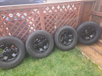 Toyota 4runner 2000 Rim + Tire set R16