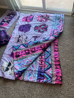 Star Wars twin comforter and sheet set