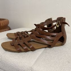 Gladiator Style Women’s Sandals (brown)- Size 7.5