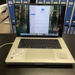 Macbooo Pro 16 inch 2021 M1 Max 32 Core GPU 64GB RAM 1TB SSD with Store Warranty And Financing!